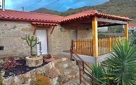 Casa Do Penedo